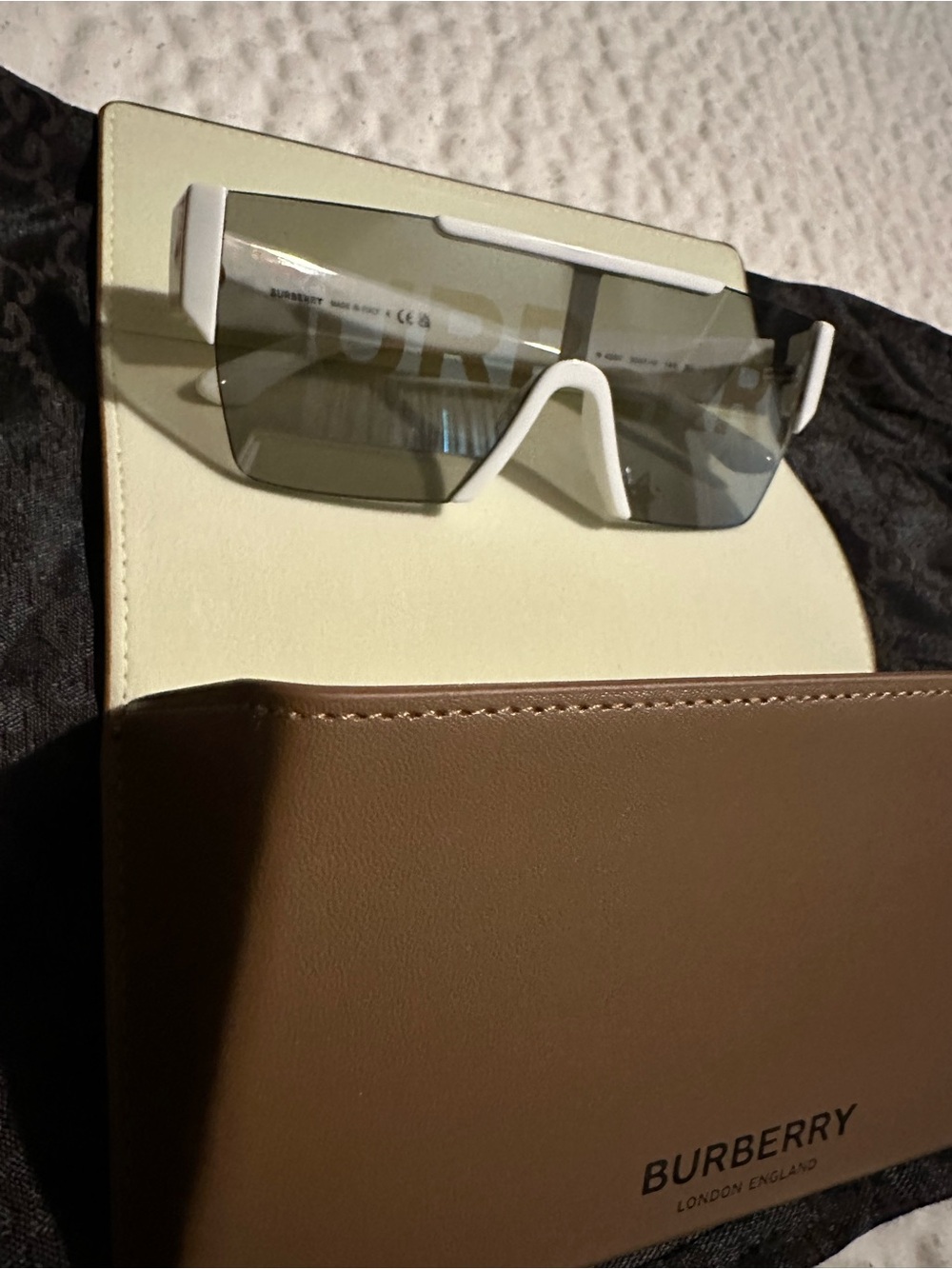 Burberry White Frame Shield Sunglasses with Smoke Lens - Picture 2 of 5